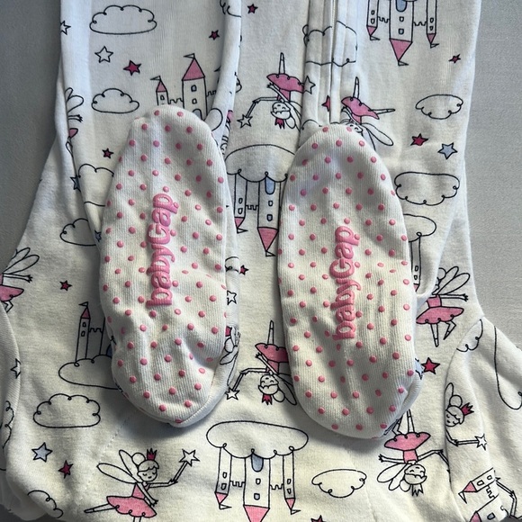 GAP - NWOT - Toddler Fairy Print onesie sleeper - Picture 3 of 4
